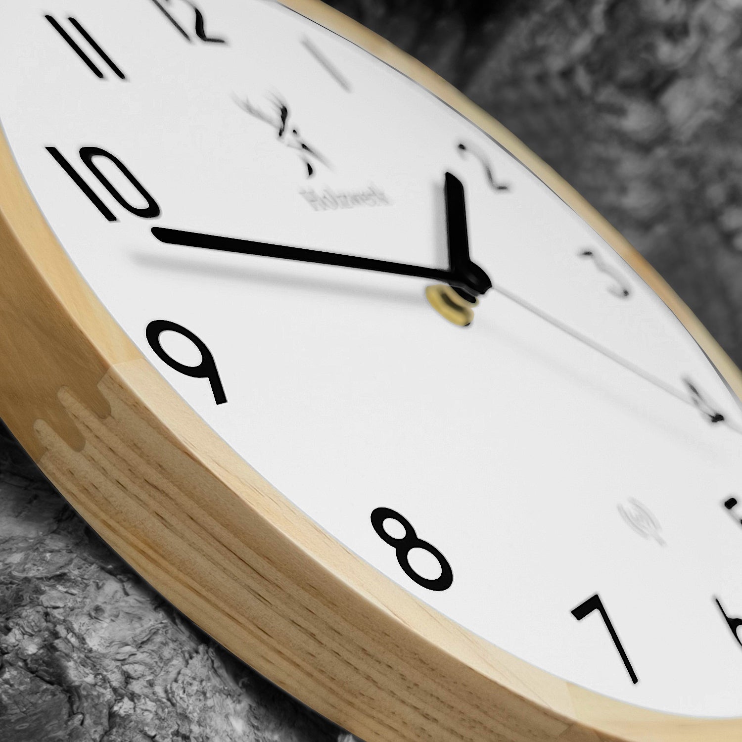 Holzwerk AMBERG Holz Funkwanduhr, moderne Designer Quarz Wanduhr, 25 cm Holz Funk Wand Uhr lautlos ohne Tick Geräusche, beige, weiß, schwarz, Hauptbild, seitlich liegend