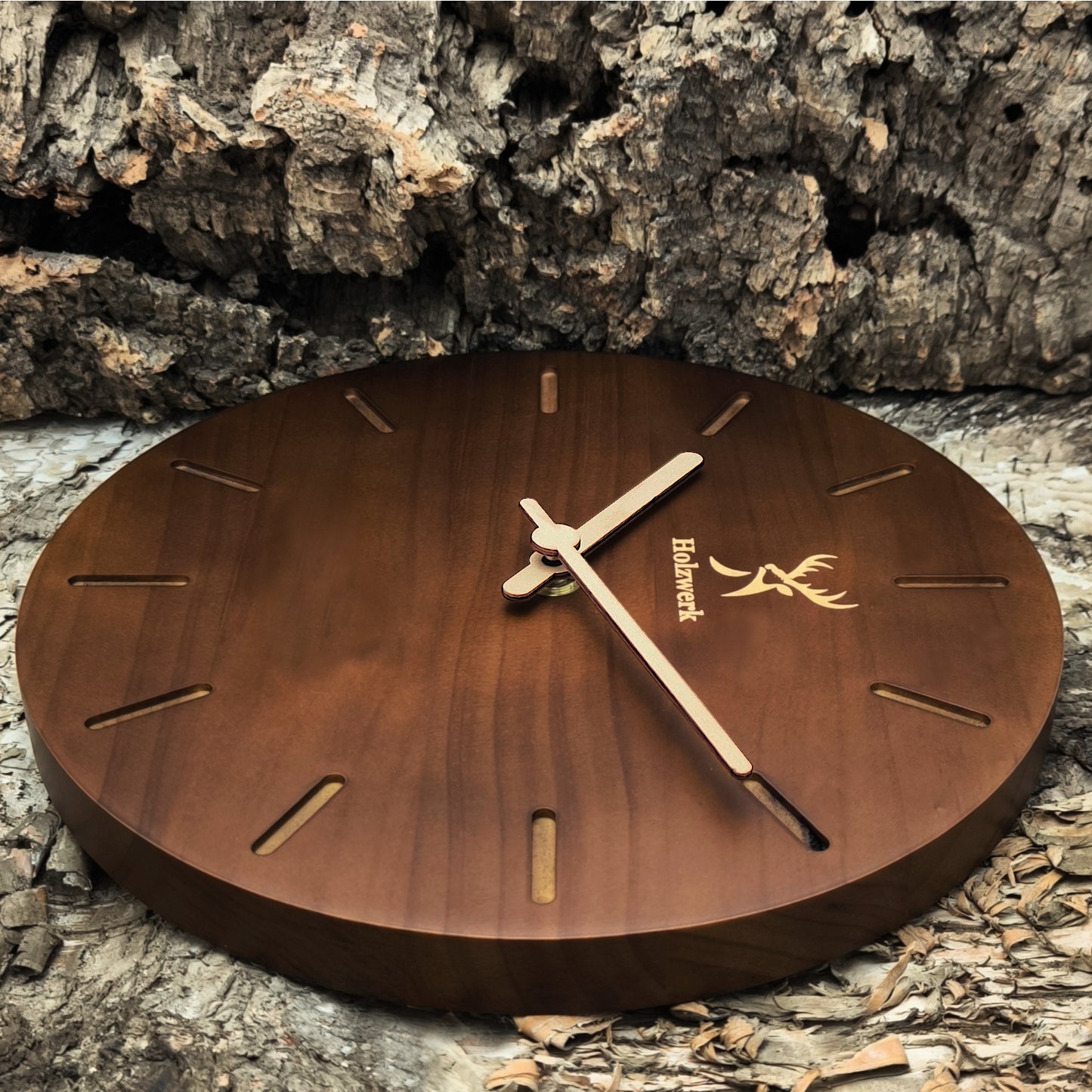 Holzwerk HEIDELBERG moderne Holz Wanduhr, lautlos, geräuschlos, leise, Quarz Designer Wand Holzuhr ohne Tick Geräusche, dunkel braun beige, rechts liegend