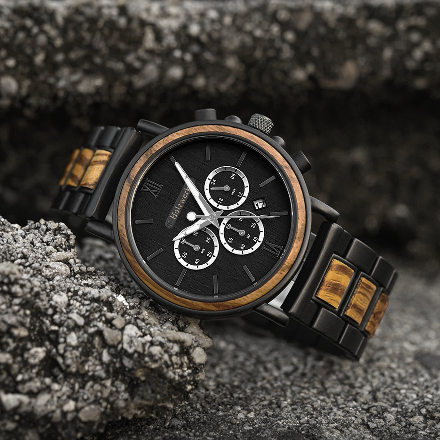 Holzwerk KERPEN Holz Uhr Chronograph mit Datum, schwarz, beige, links iegend