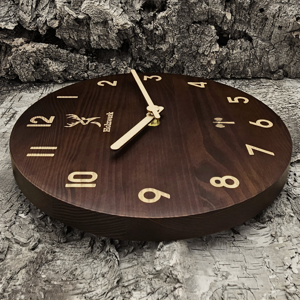 Holzwerk WINTERBERG Holz Funkwanduhr, moderne Designer Quarz Wanduhr, 25 cm Holz Funk Wand Uhr lautlos ohne Tick Geräusche, braun, beige, Hauptbild, links liegend