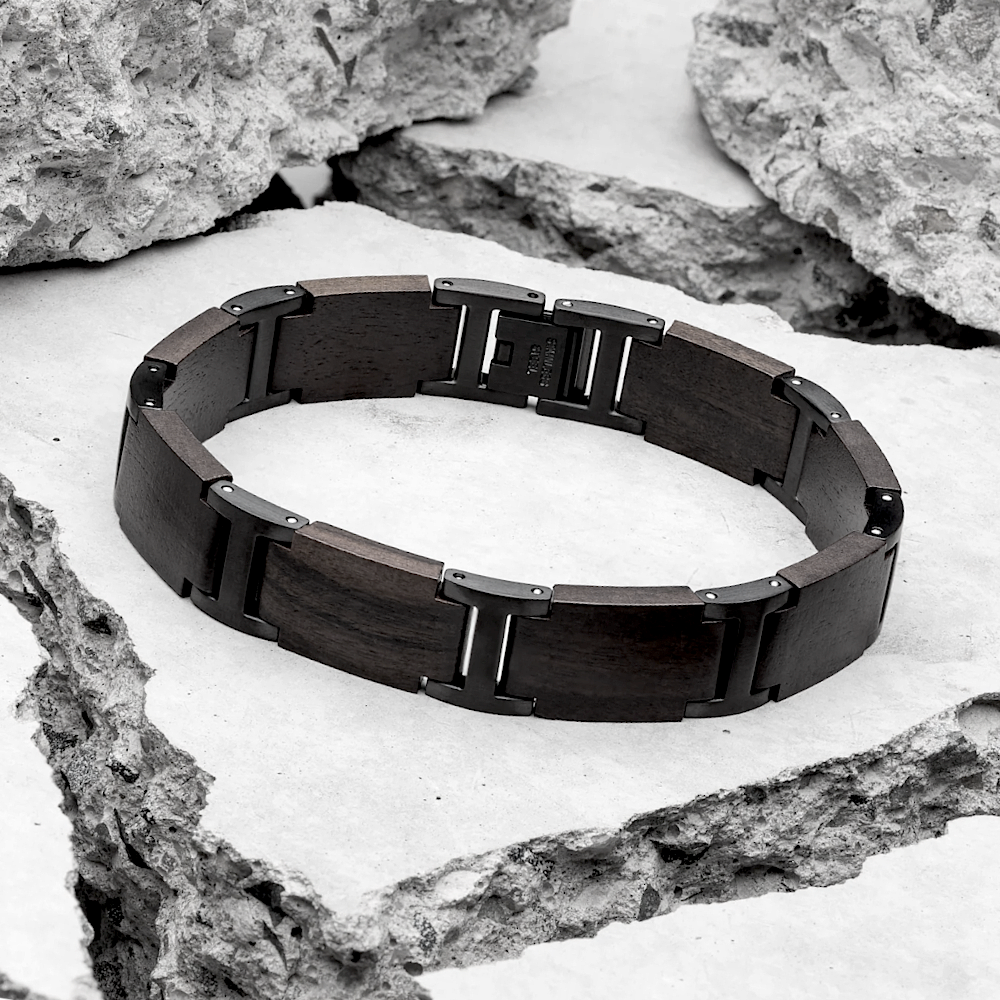 Holzwerk SCHILFSEE schwarz-braunes Holz Armband aus Ebonyholz und Edelstahl mit Gliederkonstruktion Lifestyle Foto