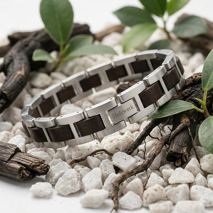Holzwerk SILBERSEE silber-braunes  Holz Armband aus Zebraholz und Edelstahl mit Gliederkonstruktion, Lifestyle Foto Front