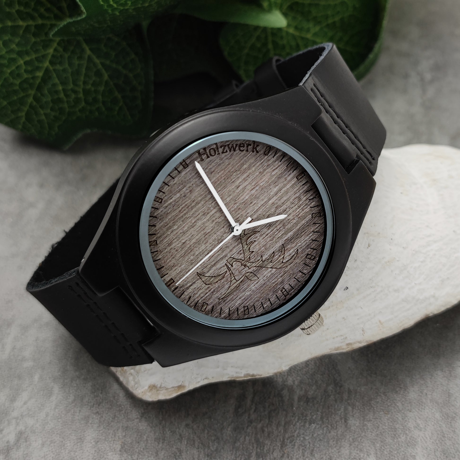 Holzwerk Damen & Herren Holzuhr Leder Armbanduhr mit Hirsch Logo Schwarz